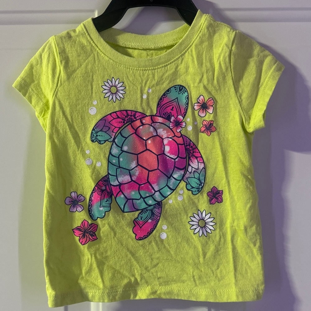 The children’s place Toddler Girls Turtle Graphic Tee, 12-18 months - Picture 2 of 4
